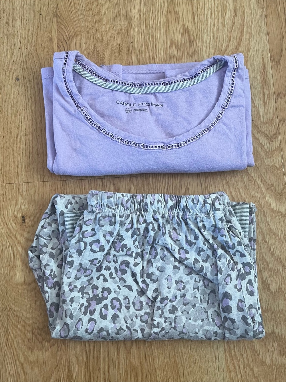 Carole Hochman Pajama 2pc Set Size S Purple Gray Cotton Scoop Neck Capri
